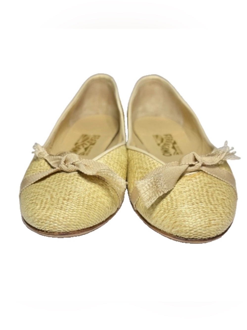 Salvatore Ferragamo Cream Woven Bow Flats size 7 1/2 B Women's shoes